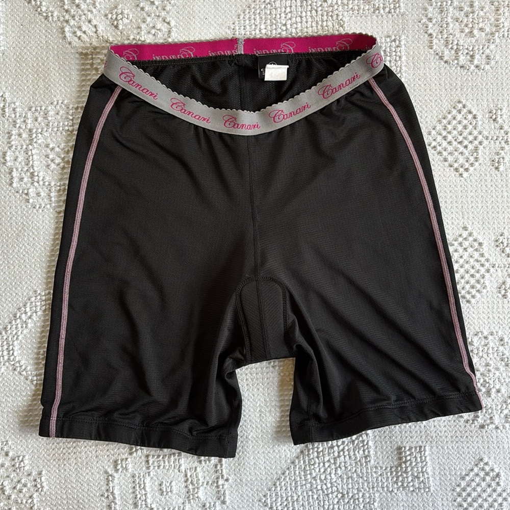 Canari size XL‎ black cycling liner bike shorts with built in padding